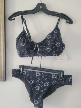 CYN & LUCA Black Sun Print Tie-Front Bikini